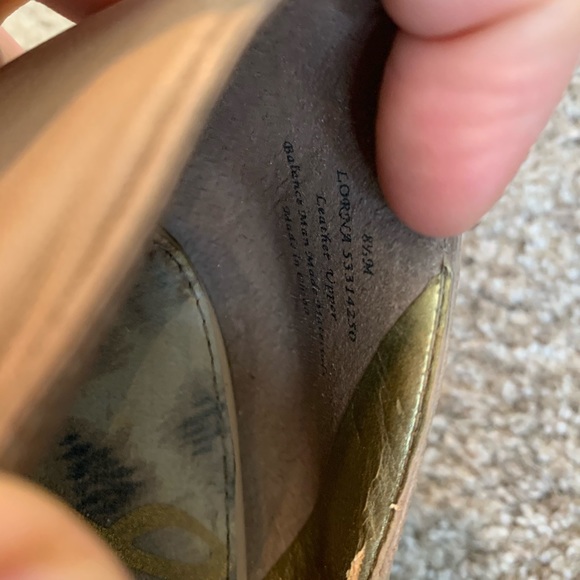 Tan leather pumps with embellished bow - Picture 4 of 6